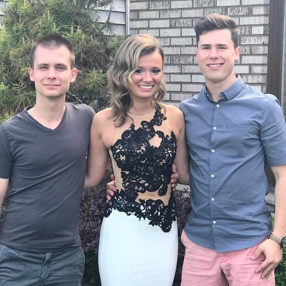 Meet your Posher, Nick - Picture 1 of 1